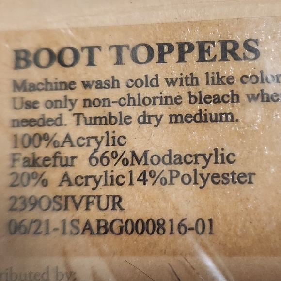 Bearpaw White Boot Toppers (New) - Picture 5 of 5